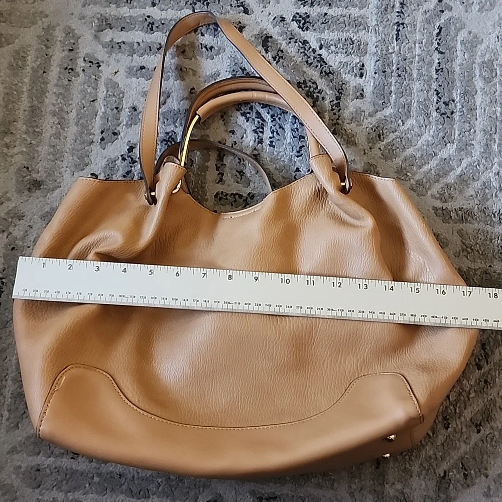 Sondra Roberts Tan Slouchy Hobo Shoulder Bag  Soft Vegan Leather - Picture 8 of 9